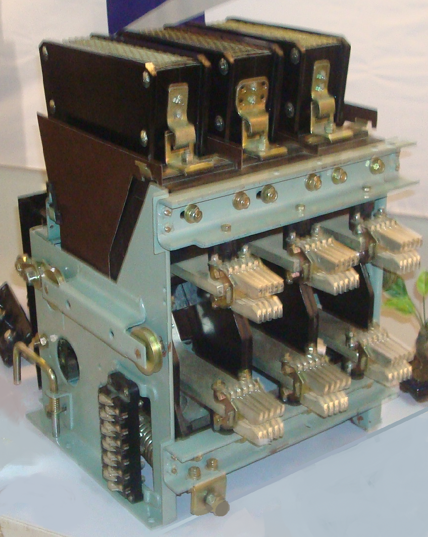Pole Assembly 630-3200A 440V breaker type DSA view 2